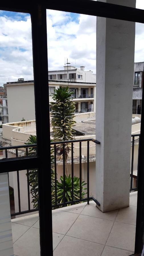 Residence Le Hublot Antananarivo Buitenkant foto